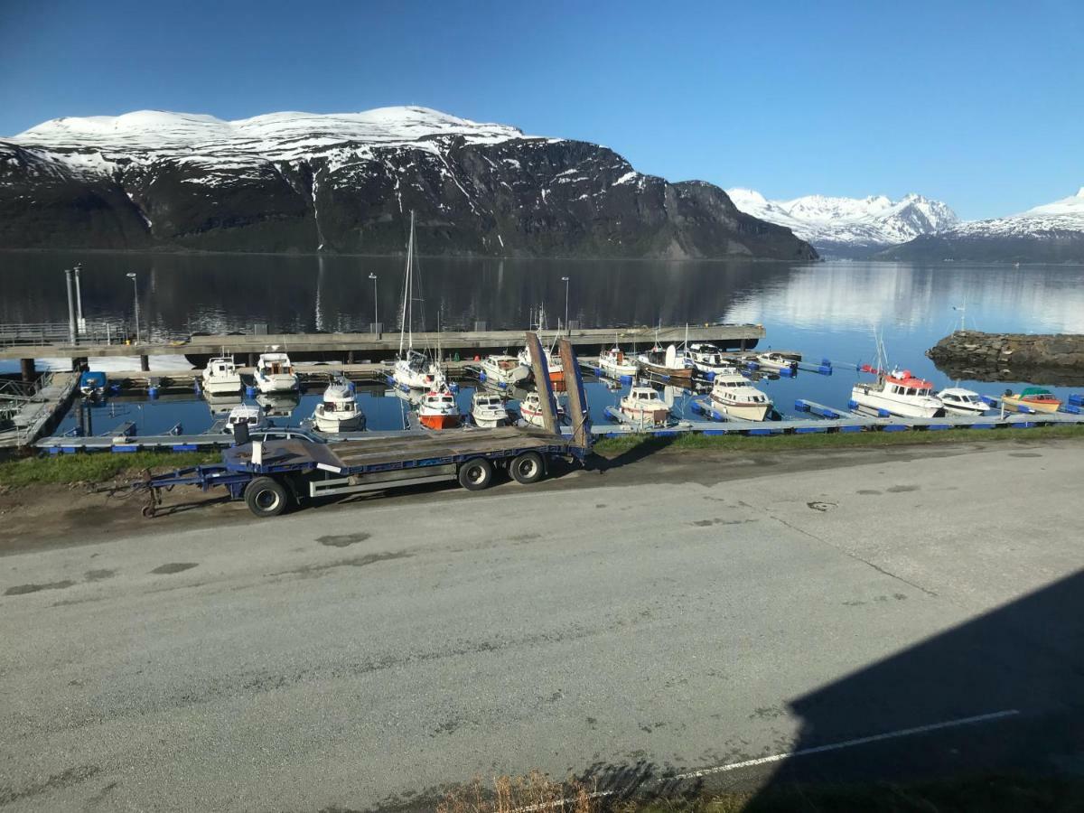 Anton Antonsens Veg 18 Leilighet Nr2 Lejlighed Olderdalen Eksteriør billede
